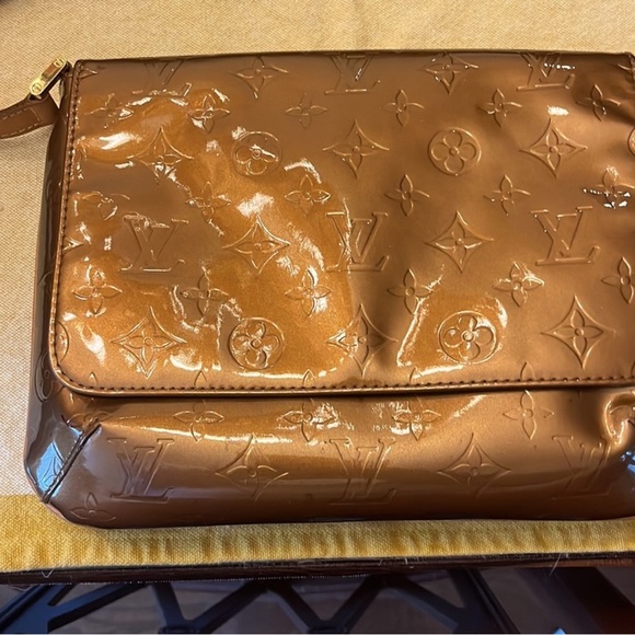 Excellent shaped used Louis Vuitton shoulder Vernis Bronze bag - Picture 2 of 6